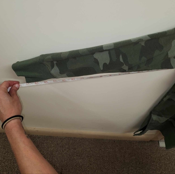 Woman's small old navy sweatshirt - Picture 5 of 7